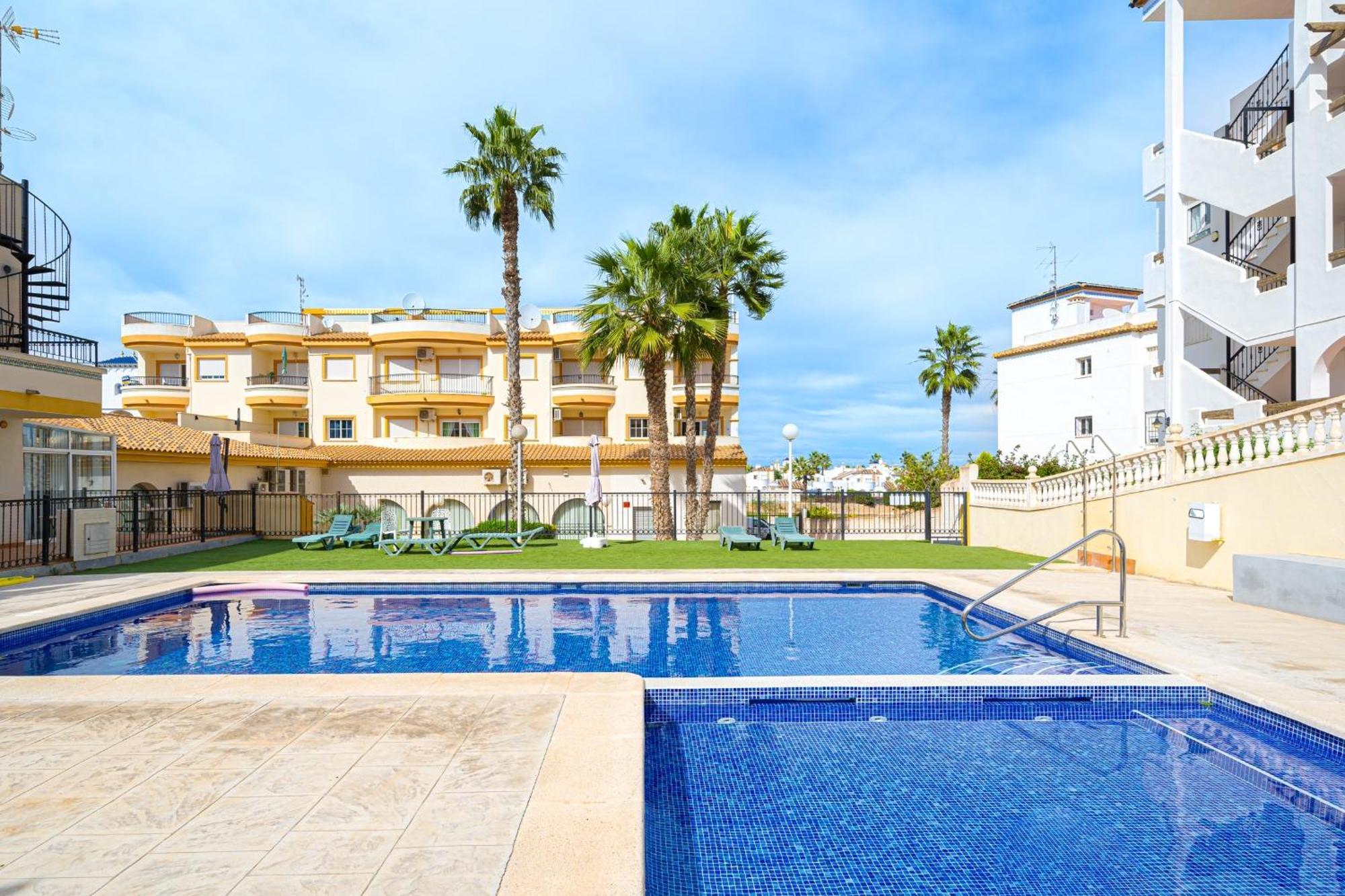 Villamartin Apartment. Excellent Location For Golfers, Cyclists And Hikers Exteriör bild